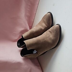 Steve Madden leather ankle boots